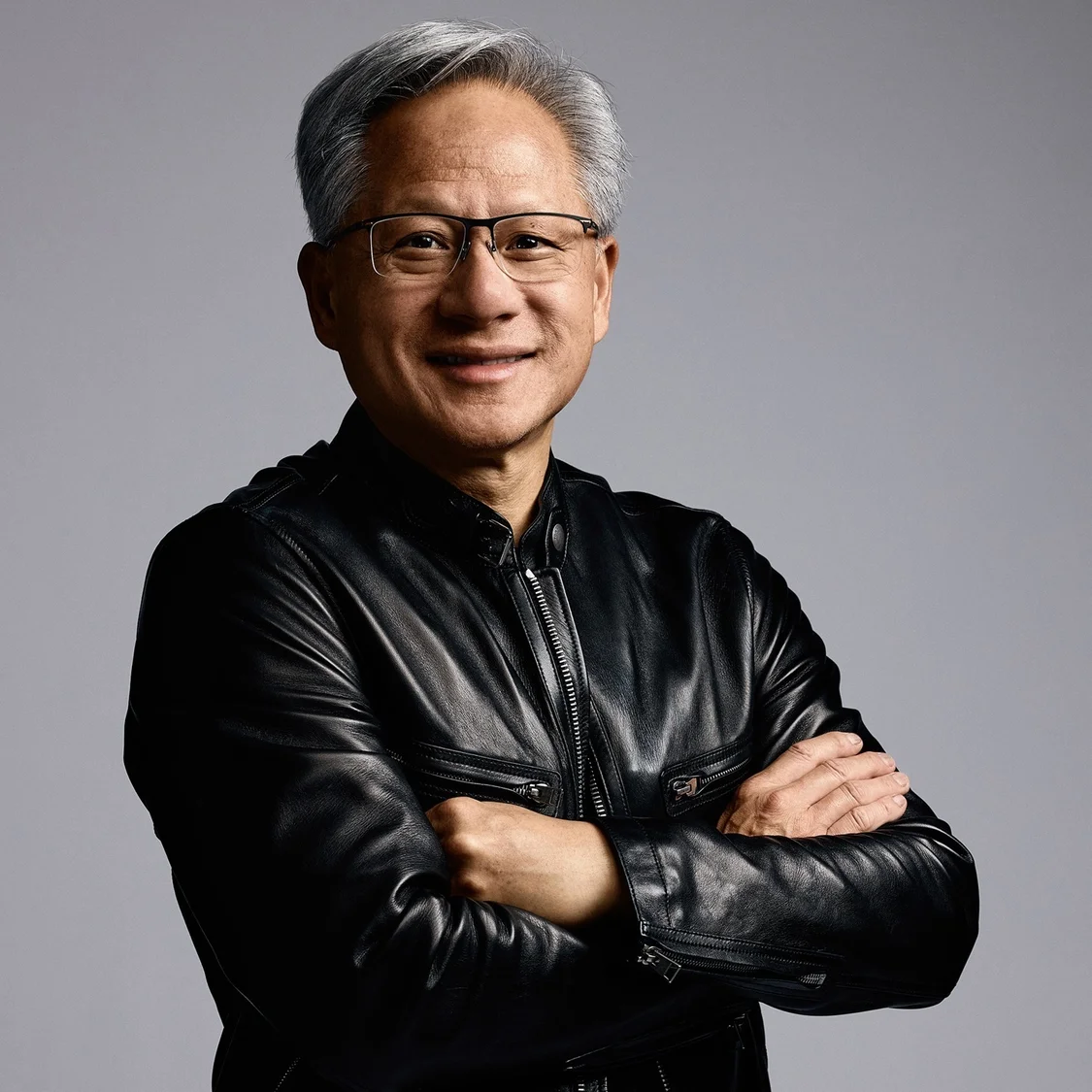 英伟达黄仁勋最新演讲：应届生们别怕AI，当下是开启事业的最佳时机