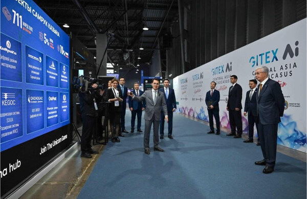 AI Kazakhstan，三款AI一体机发布，总统亲临关注 图灵进化亮相GITEX