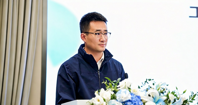 365轻舟AI巧解企业AI落地安全难题 法务评审从140分钟缩到40分钟：WPS