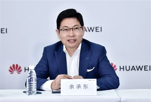 华为为何无视纯视觉坚守激光雷达！余承东给答案：超越人眼视觉安全性