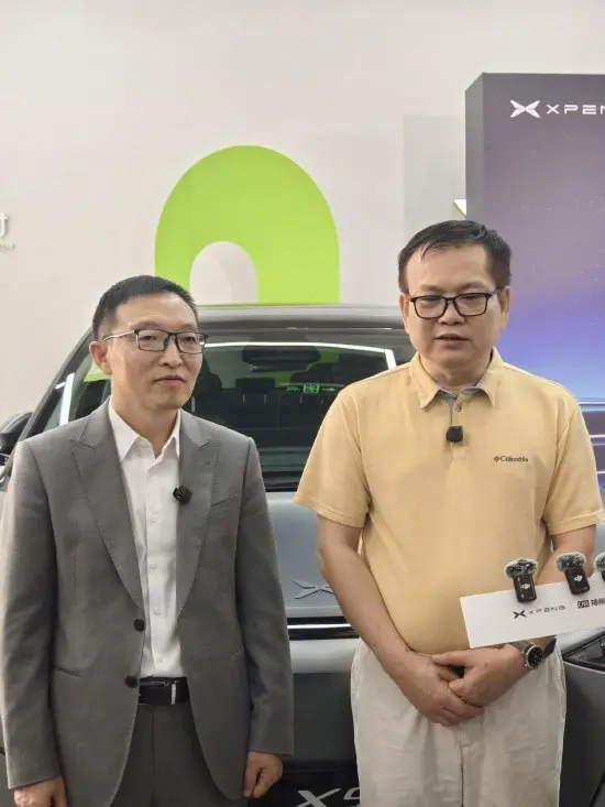 小鹏副总裁：上班出门都用智驾，“司机几乎没事干”